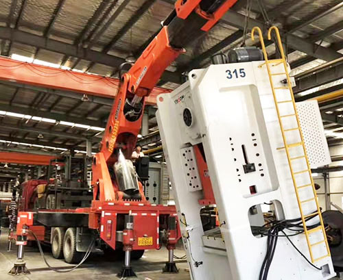 连云港连云提升工作效率，选择优质折臂吊租赁服务