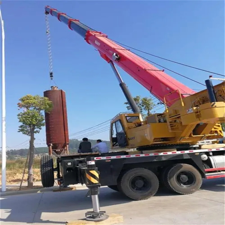 连云港连云专业吊车租赁多少钱