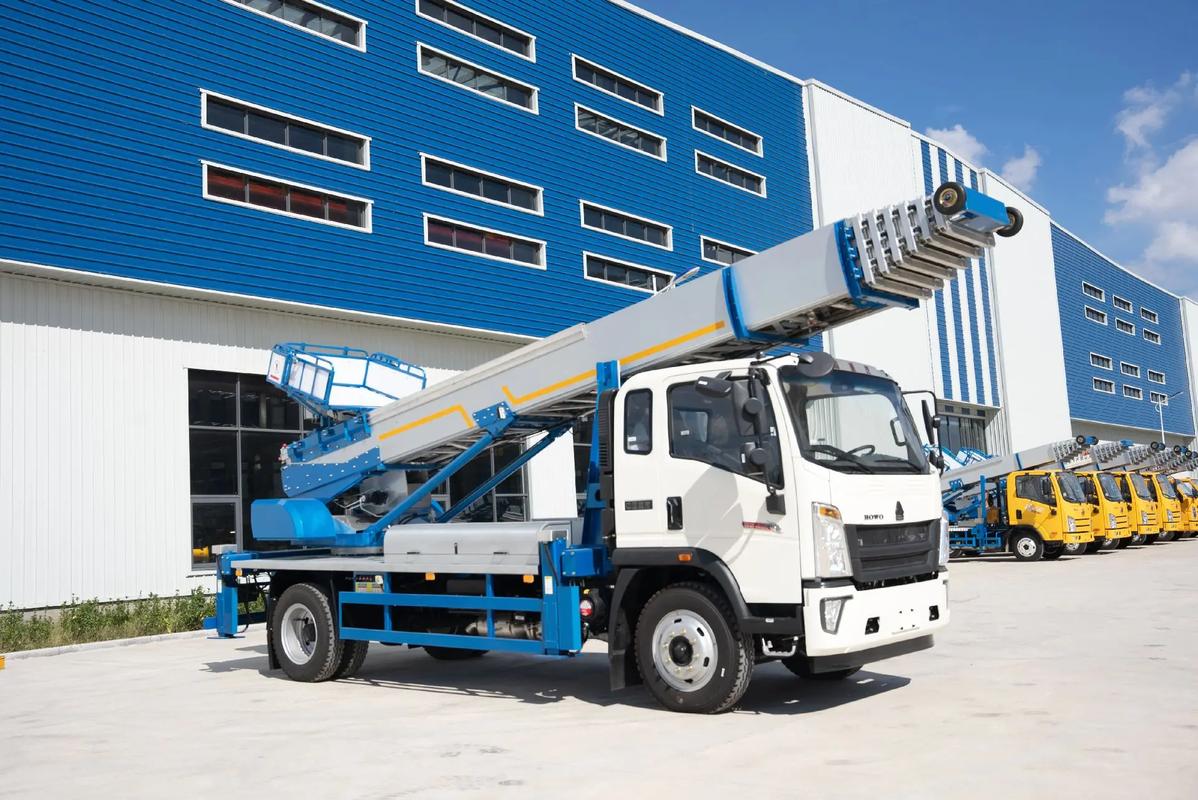 连云港连云出租云梯车高空作业车 建筑垃圾搬运