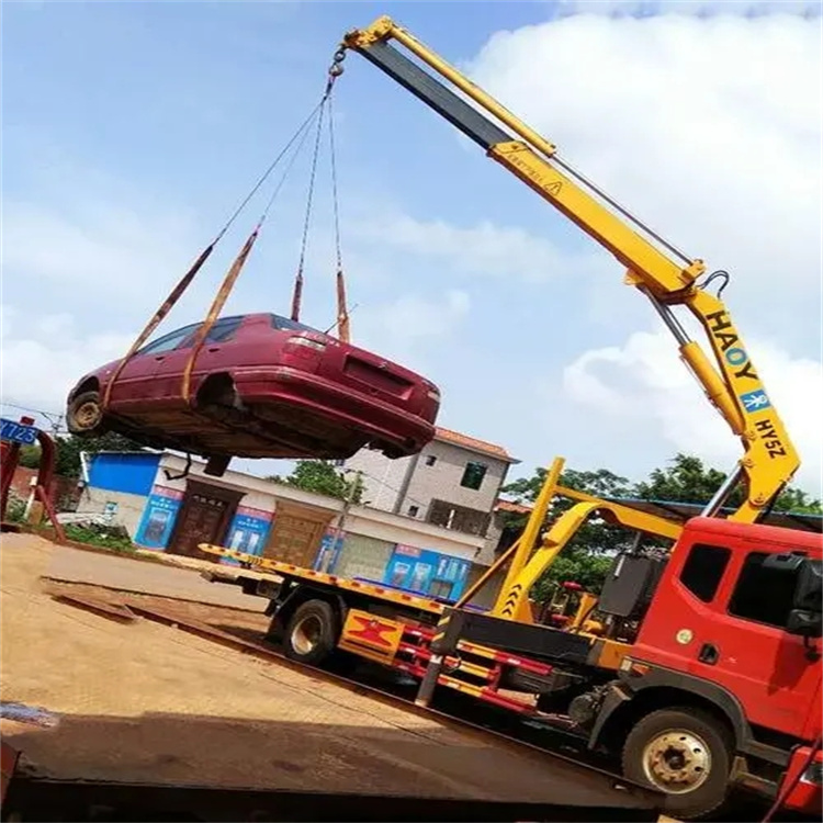 连云港连云吊车吊汽车的正确方法